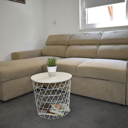 Apartmani Cvangic Vir Exterior photo