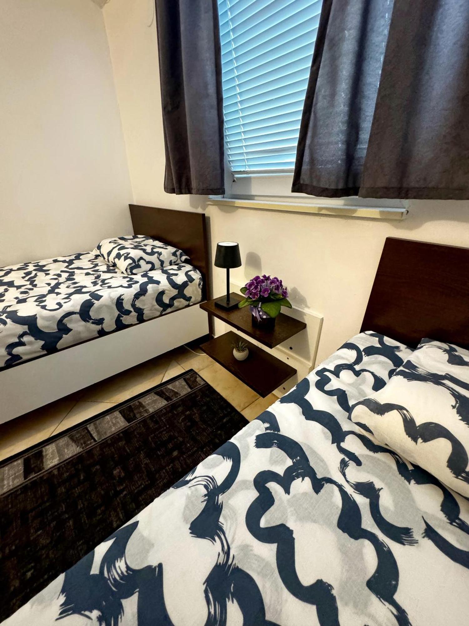 Apartmani Cvangic Vir Exterior photo