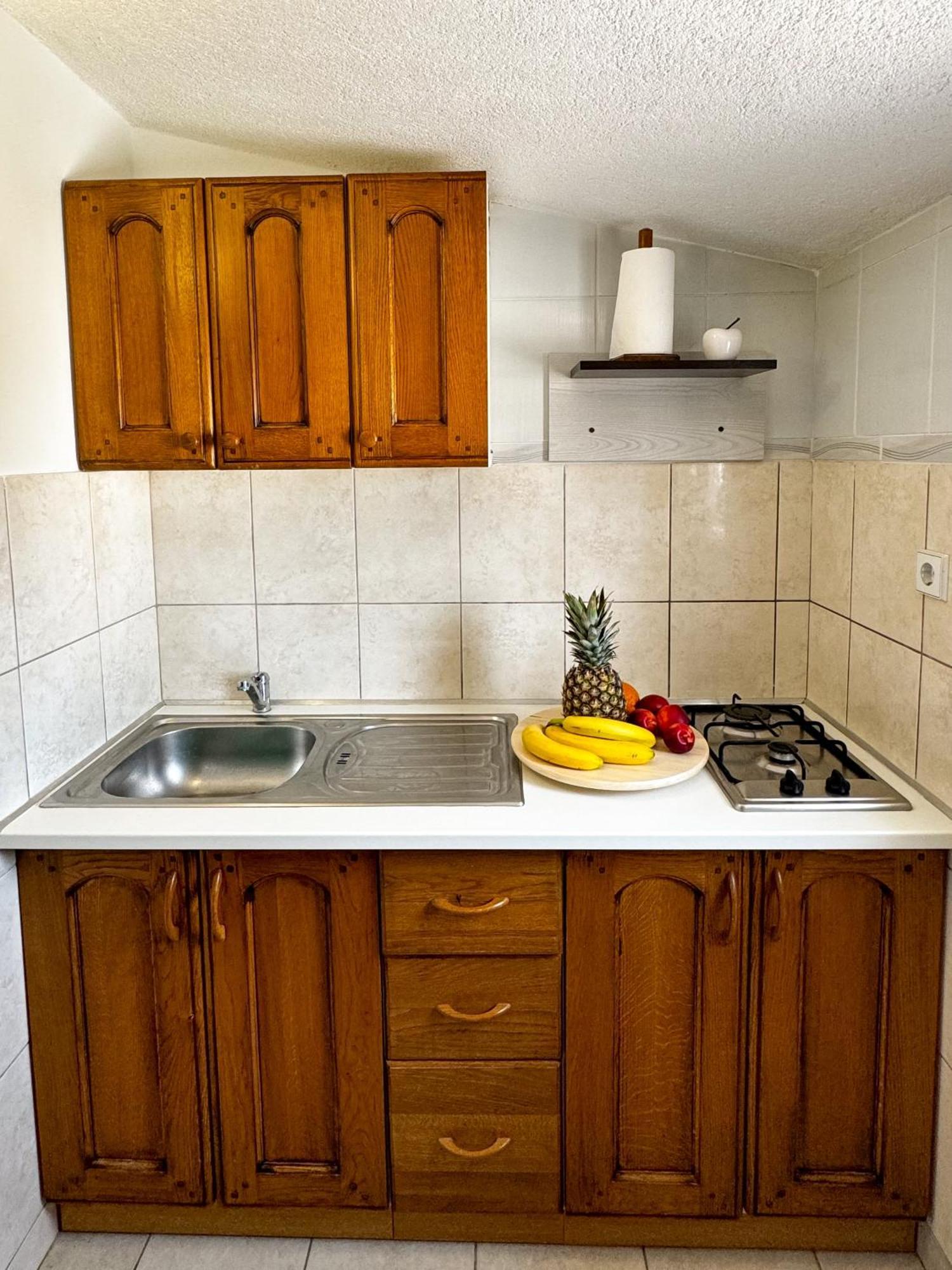Apartmani Cvangic Vir Exterior photo